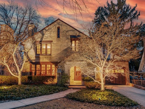 3467 N Frederick Ave, Milwaukee, WI 53211