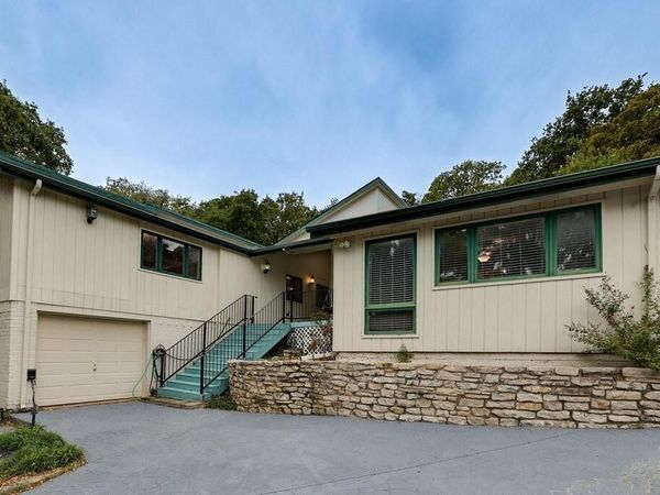 1405 Blackhill Court, Arlington, TX 76012