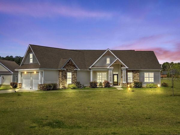 687 Tiger Paw Rd., Loris, SC 29569