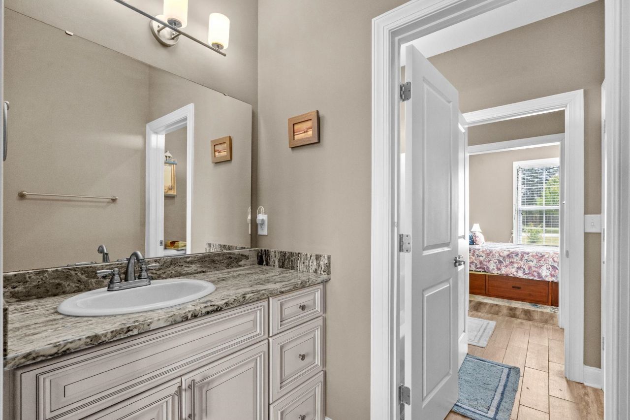 687 Tiger Paw Rd. Photo 32