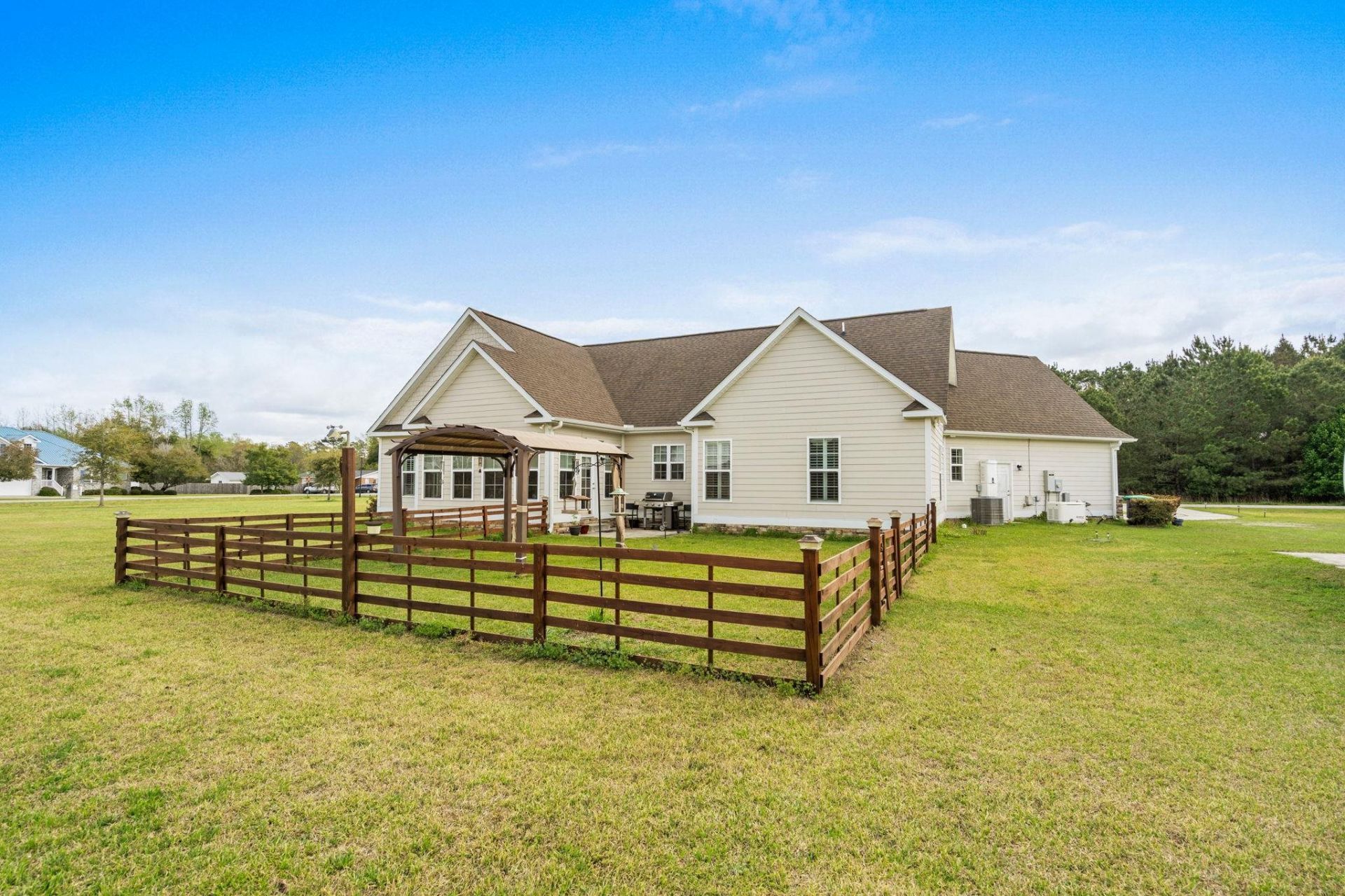 687 Tiger Paw Rd. Photo 44