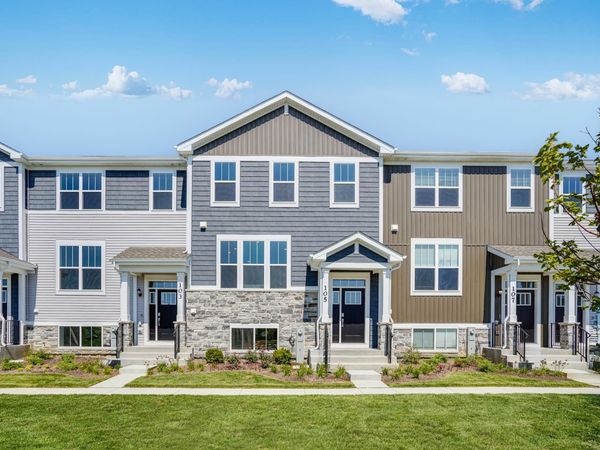 140 Harvest Lane, West Dundee, IL 60118