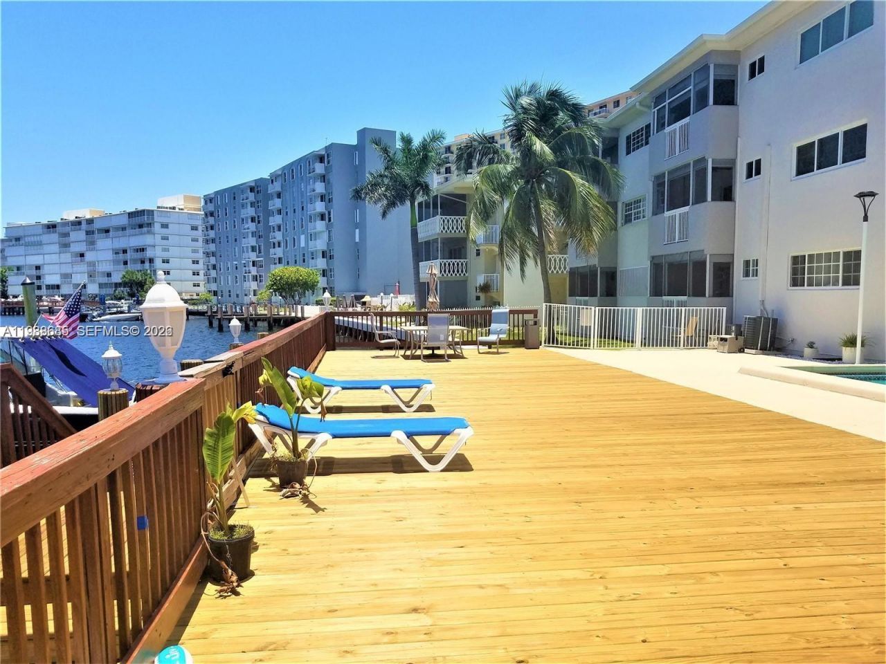 462 Golden Isles Dr , Unit 203, Hallandale Beach, FL 33009 Photo