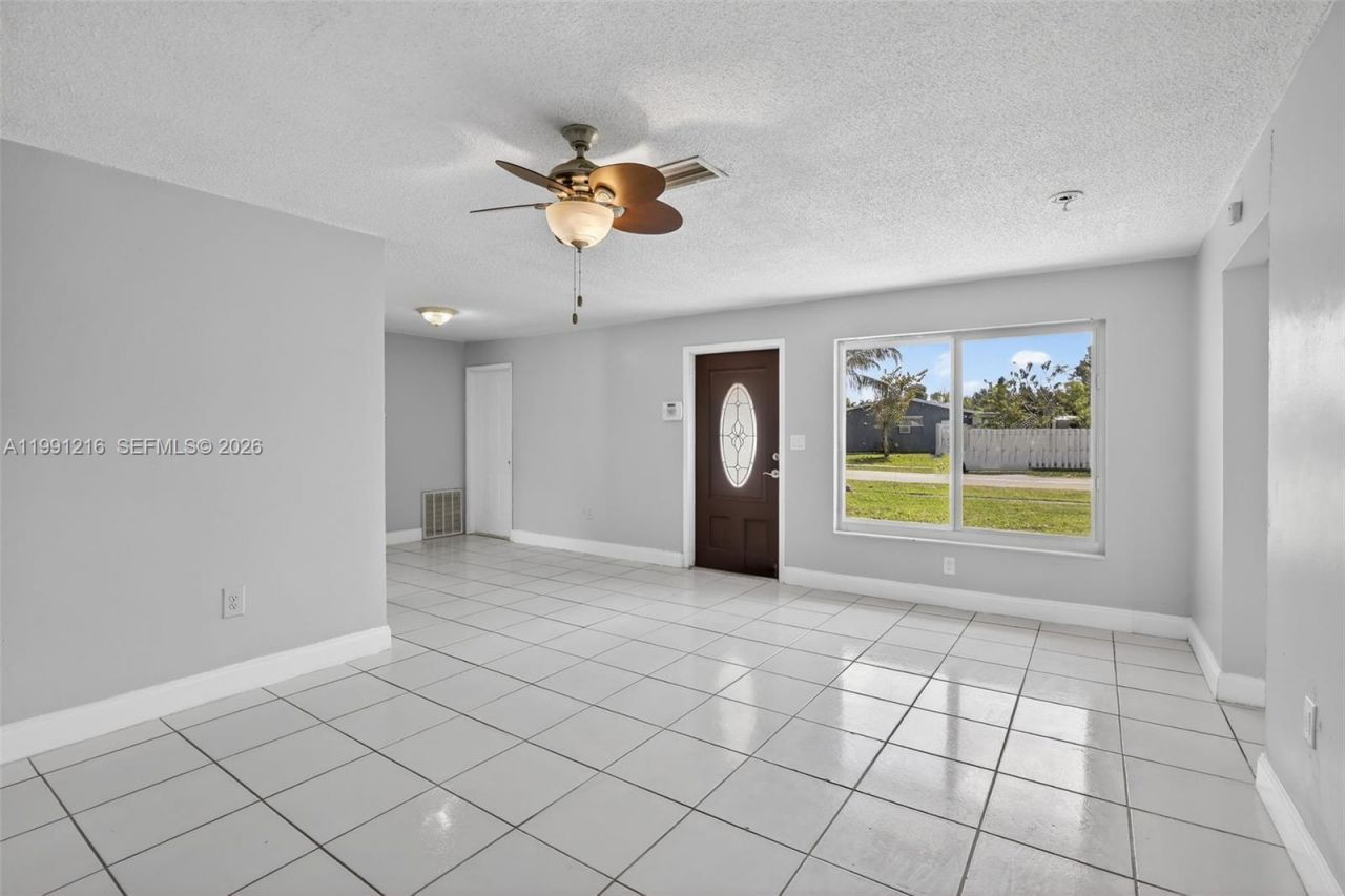 2521 NW 72nd Ave, Unit 2521, Sunrise, FL 33313 Photo