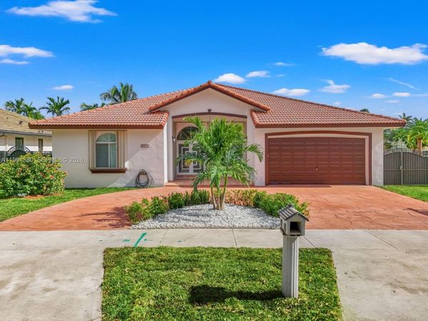 2891 SW 143rd Pl , Miami, FL 33175