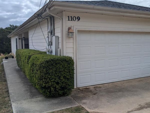 1109 Advance ST , San Marcos, TX 78666