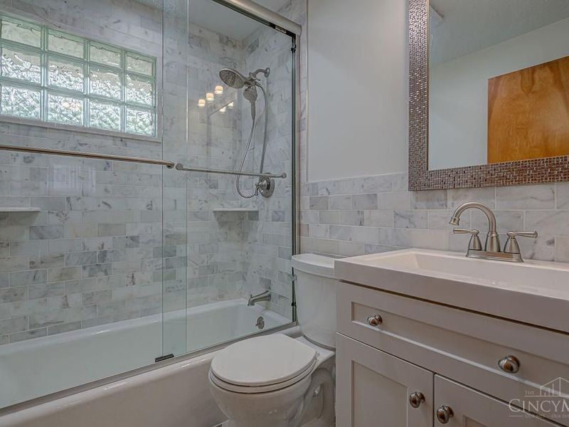 29 Dayspring Terrace, Greenhills, OH 45218 Photo 24