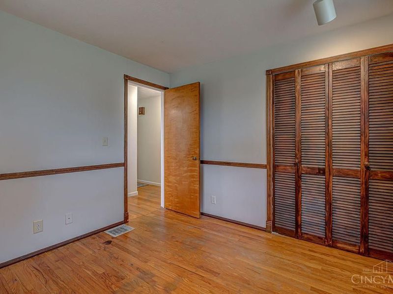 29 Dayspring Terrace, Greenhills, OH 45218 Photo 26