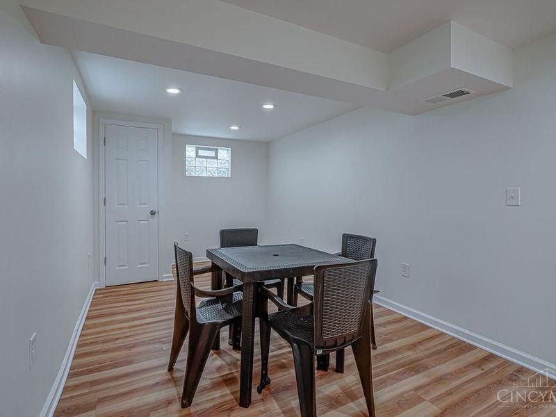 29 Dayspring Terrace, Greenhills, OH 45218 Photo 28