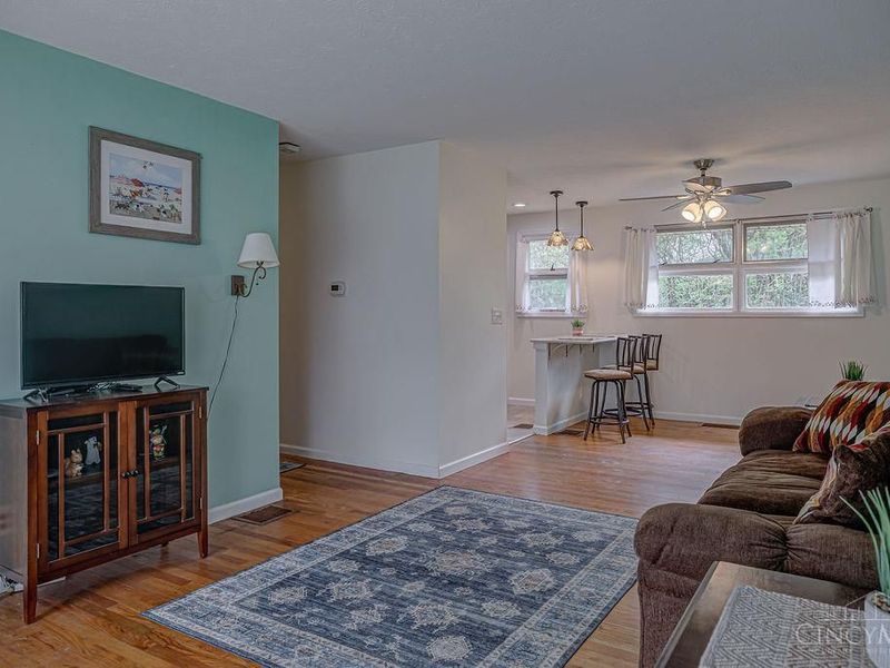 29 Dayspring Terrace, Greenhills, OH 45218 Photo 7