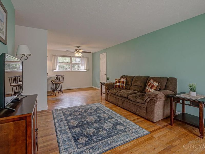 29 Dayspring Terrace, Greenhills, OH 45218 Photo 8