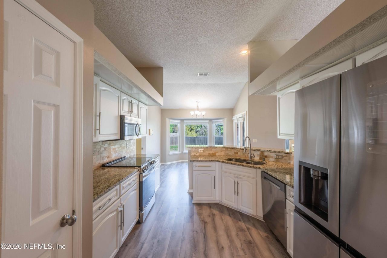 7940 Ortega Bluff Parkway, Jacksonville, FL 32244 Photo