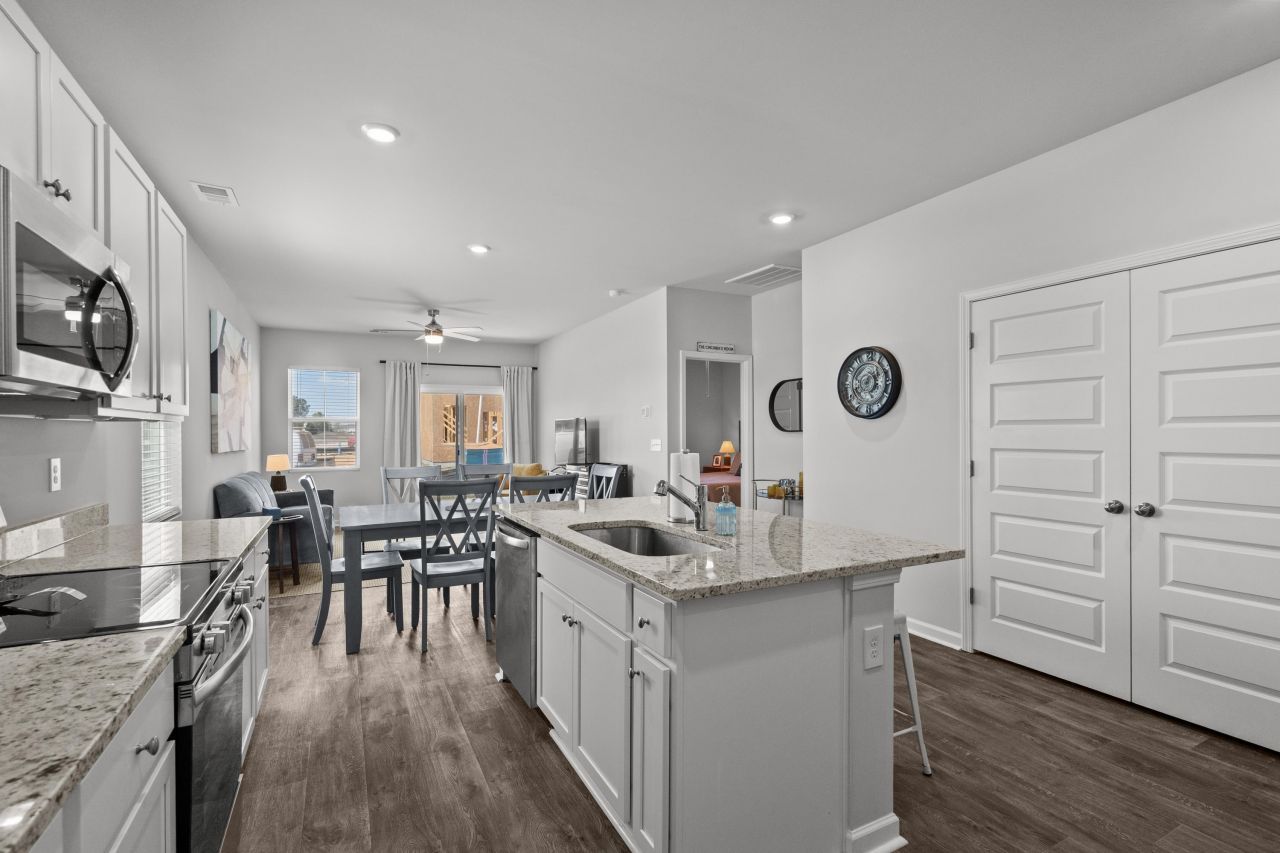 135 Talladega Dr.  Photo 13