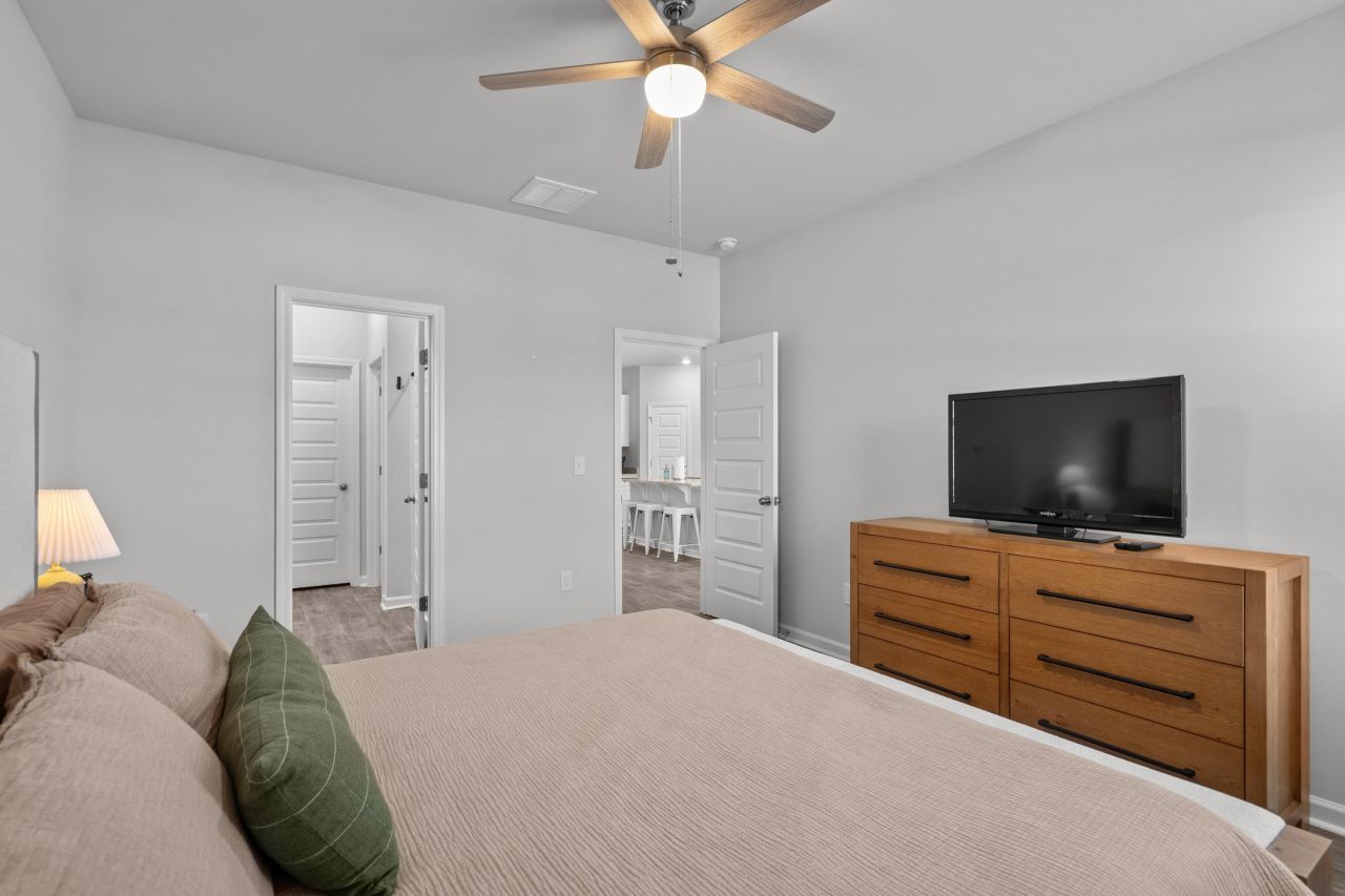 135 Talladega Dr.  Photo 21