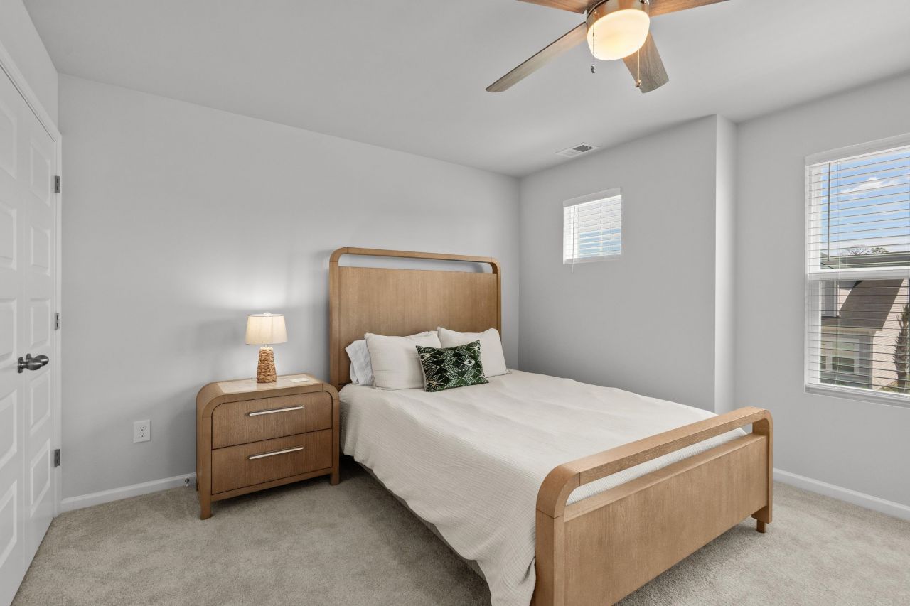 135 Talladega Dr.  Photo 23