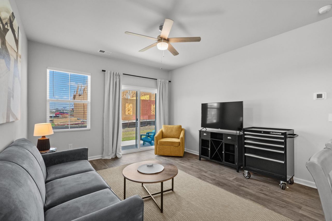 135 Talladega Dr.  Photo 9