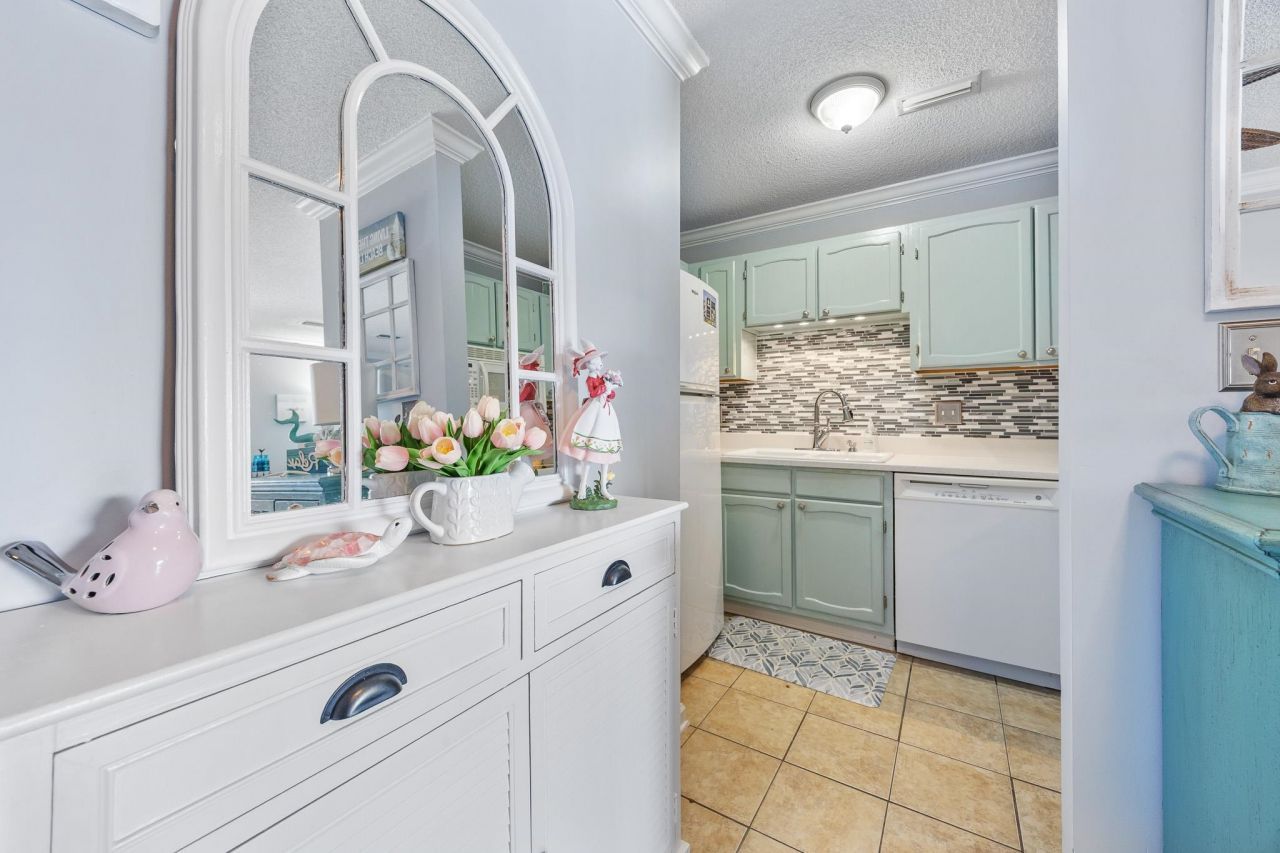 7700 Porcher Dr. Photo 8