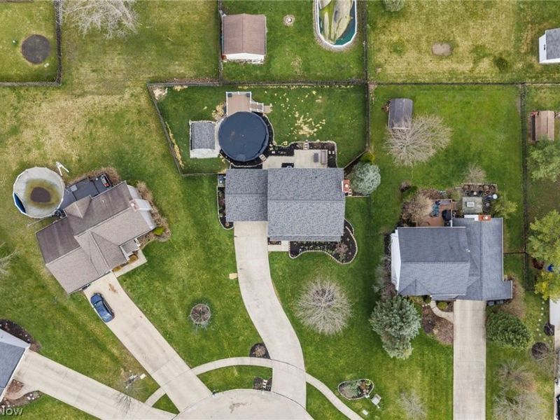 5235 Silver Maple Lane, Medina, OH 44256 Photo 2