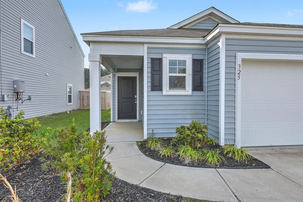 325 Coral Sunset Way Photo 4