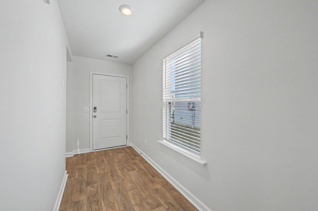 325 Coral Sunset Way Photo 5