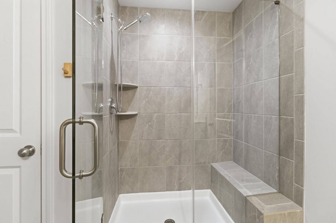 228 Hayworth Road Photo 37