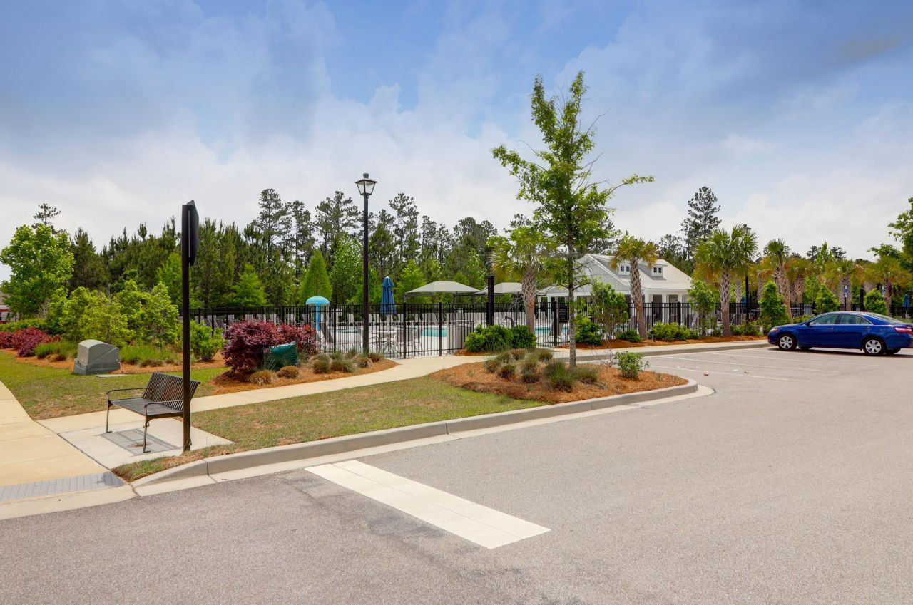 228 Hayworth Road Photo 44