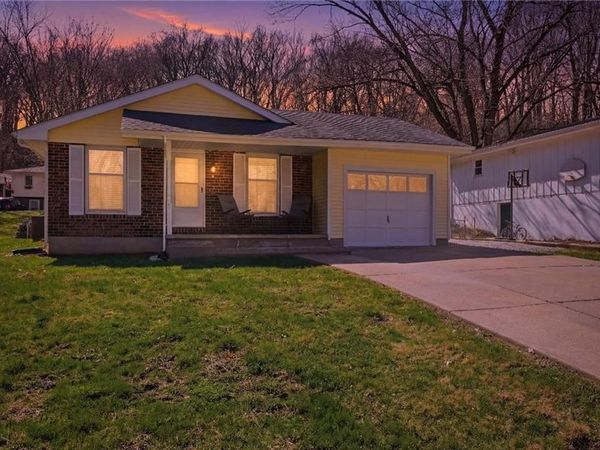 213 Thomas Street, Weston, MO 64098