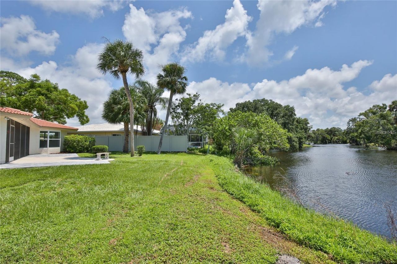 2834 Hardee Drive, Sarasota, FL 34231 Photo