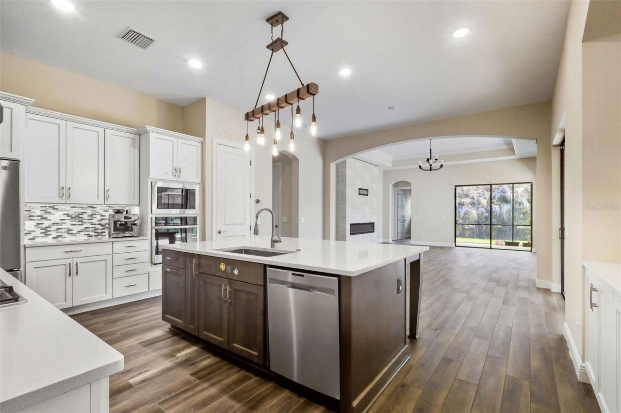 14907 Tavares Mill Avenue, Lithia, FL 33547 Photo