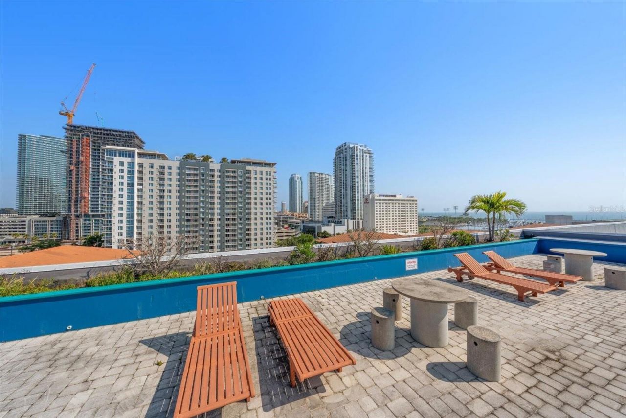 470 3rd Street S, Unit 403, Saint Petersburg, FL 33701 Photo