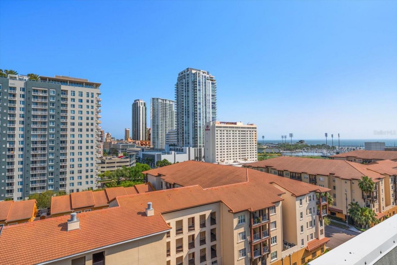 470 3rd Street S, Unit 403, Saint Petersburg, FL 33701 Photo