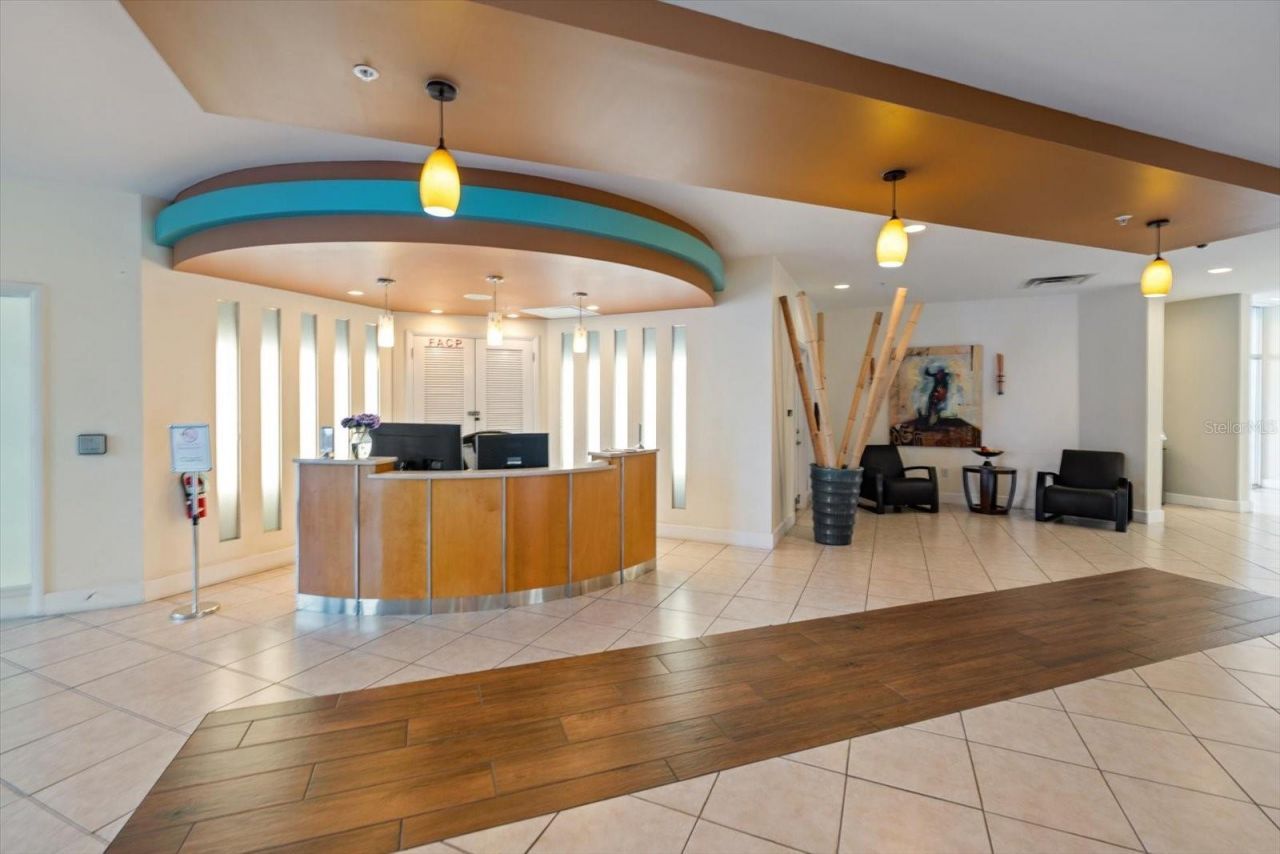 470 3rd Street S, Unit 403, Saint Petersburg, FL 33701 Photo