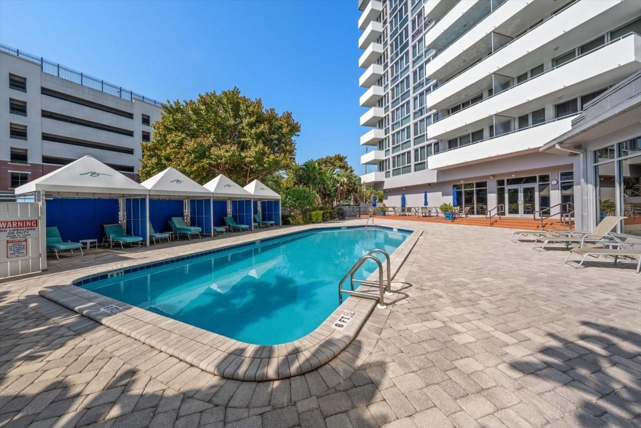 470 3rd Street S, Unit 403, Saint Petersburg, FL 33701 Photo