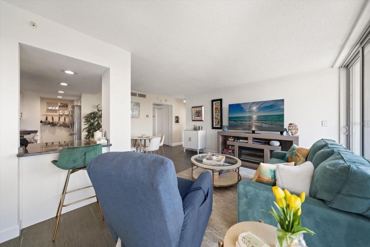 470 3rd Street S, Unit 403, Saint Petersburg, FL 33701 Photo