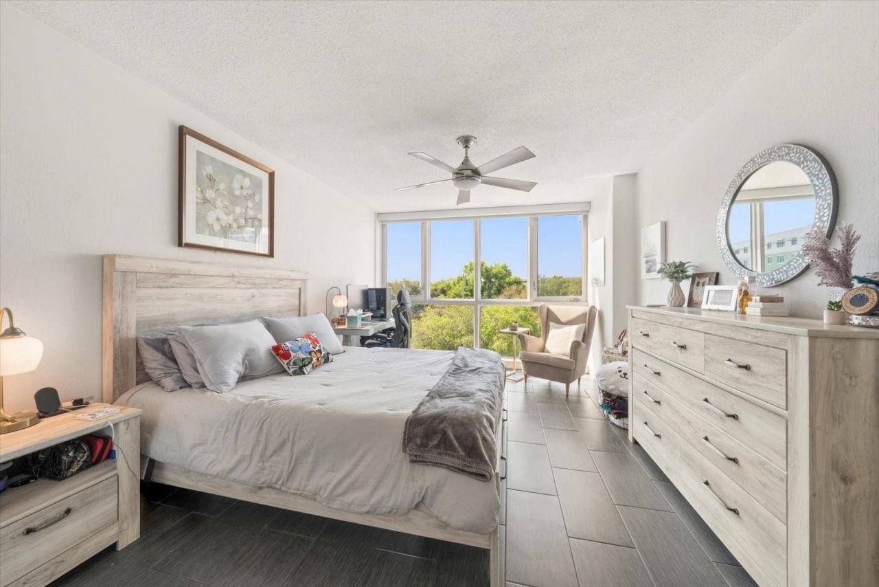 470 3rd Street S, Unit 403, Saint Petersburg, FL 33701 Photo