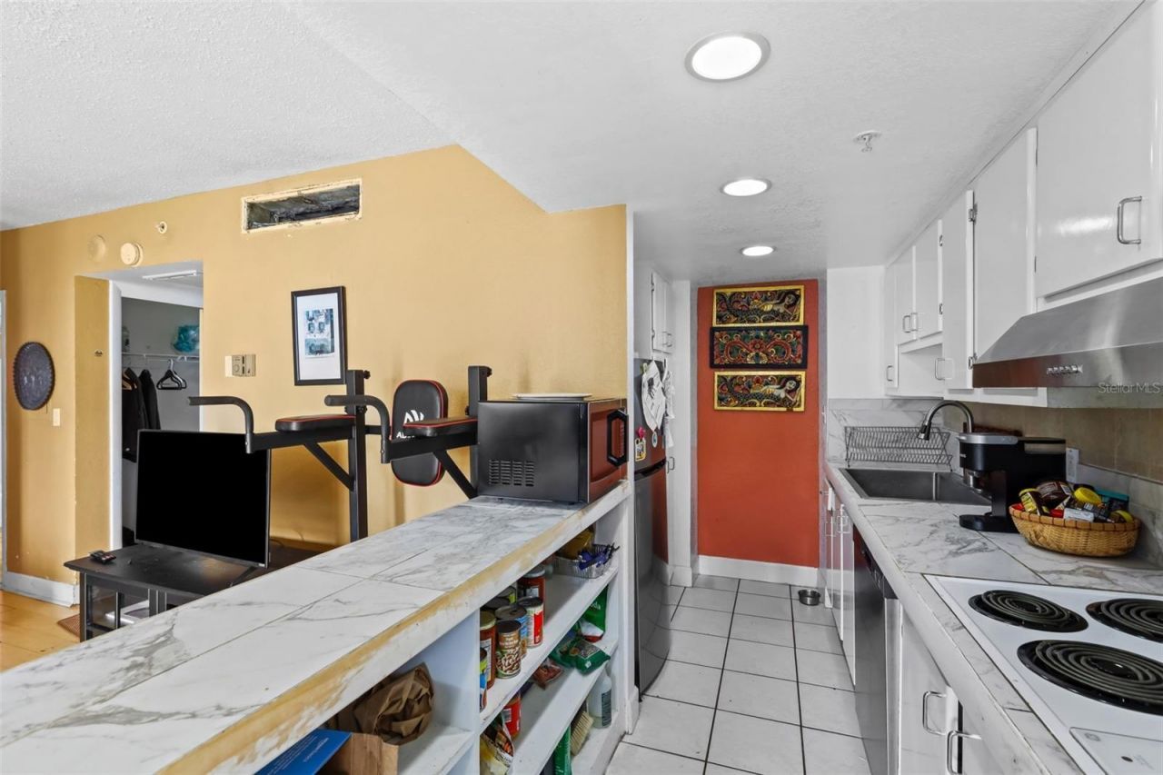 470 3rd Street S, Unit 413, Saint Petersburg, FL 33701 Photo