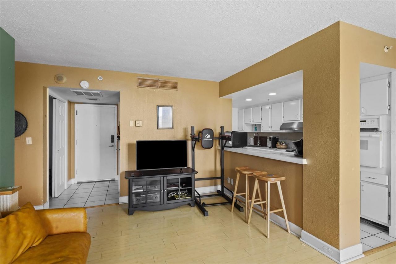 470 3rd Street S, Unit 413, Saint Petersburg, FL 33701 Photo