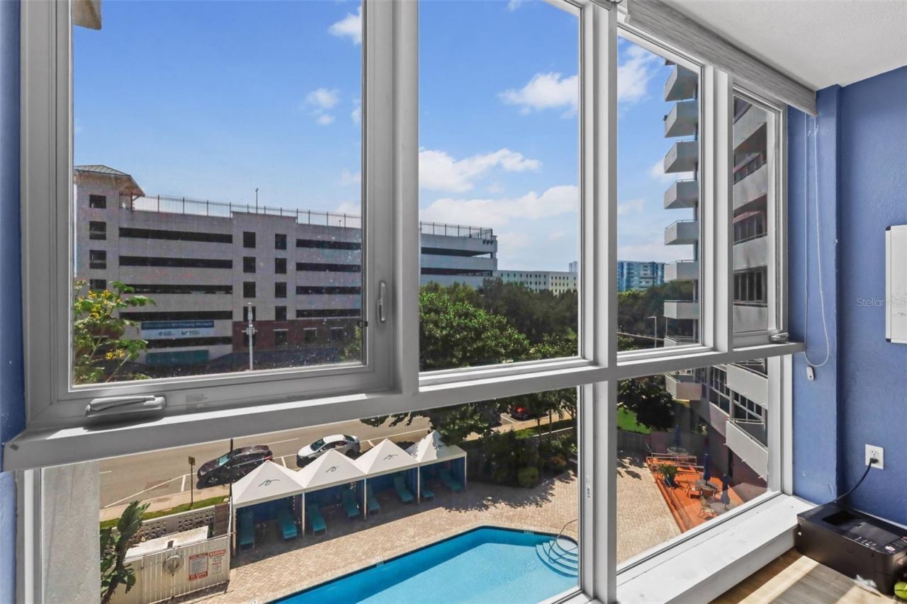 470 3rd Street S, Unit 413, Saint Petersburg, FL 33701 Photo