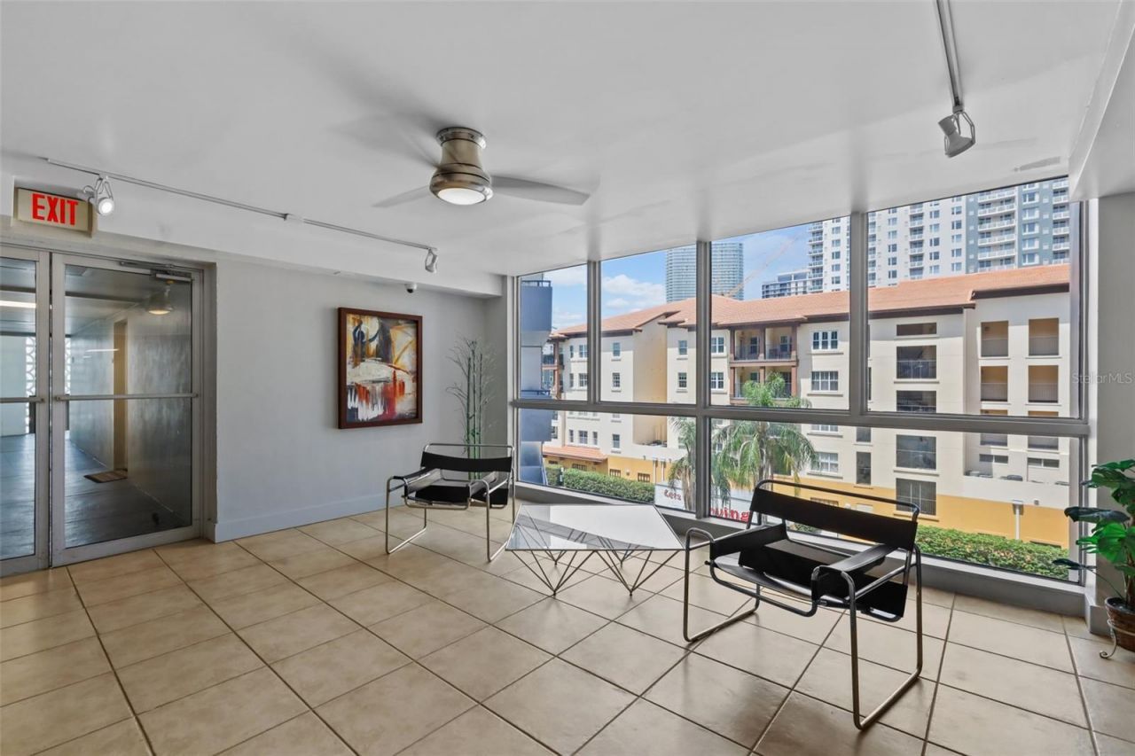 470 3rd Street S, Unit 413, Saint Petersburg, FL 33701 Photo