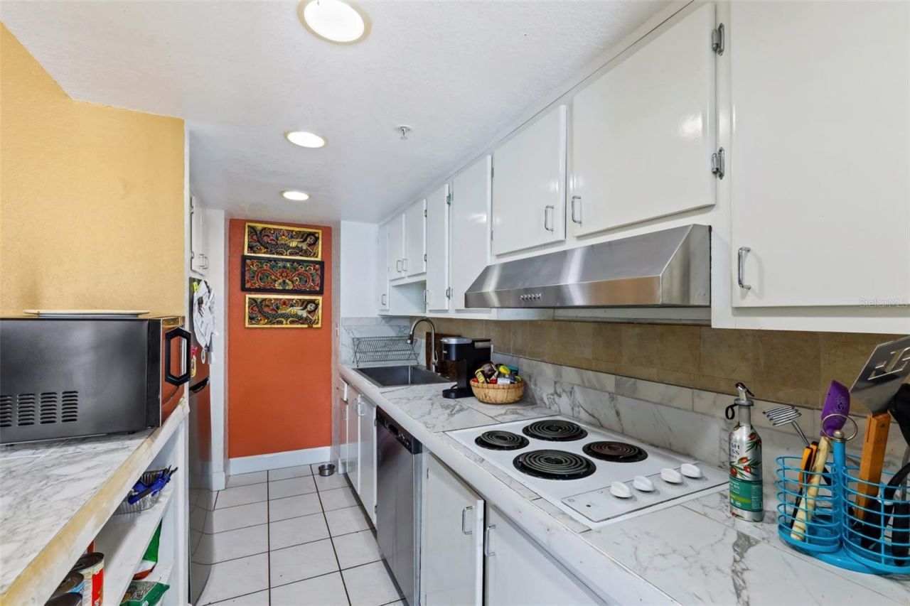 470 3rd Street S, Unit 413, Saint Petersburg, FL 33701 Photo