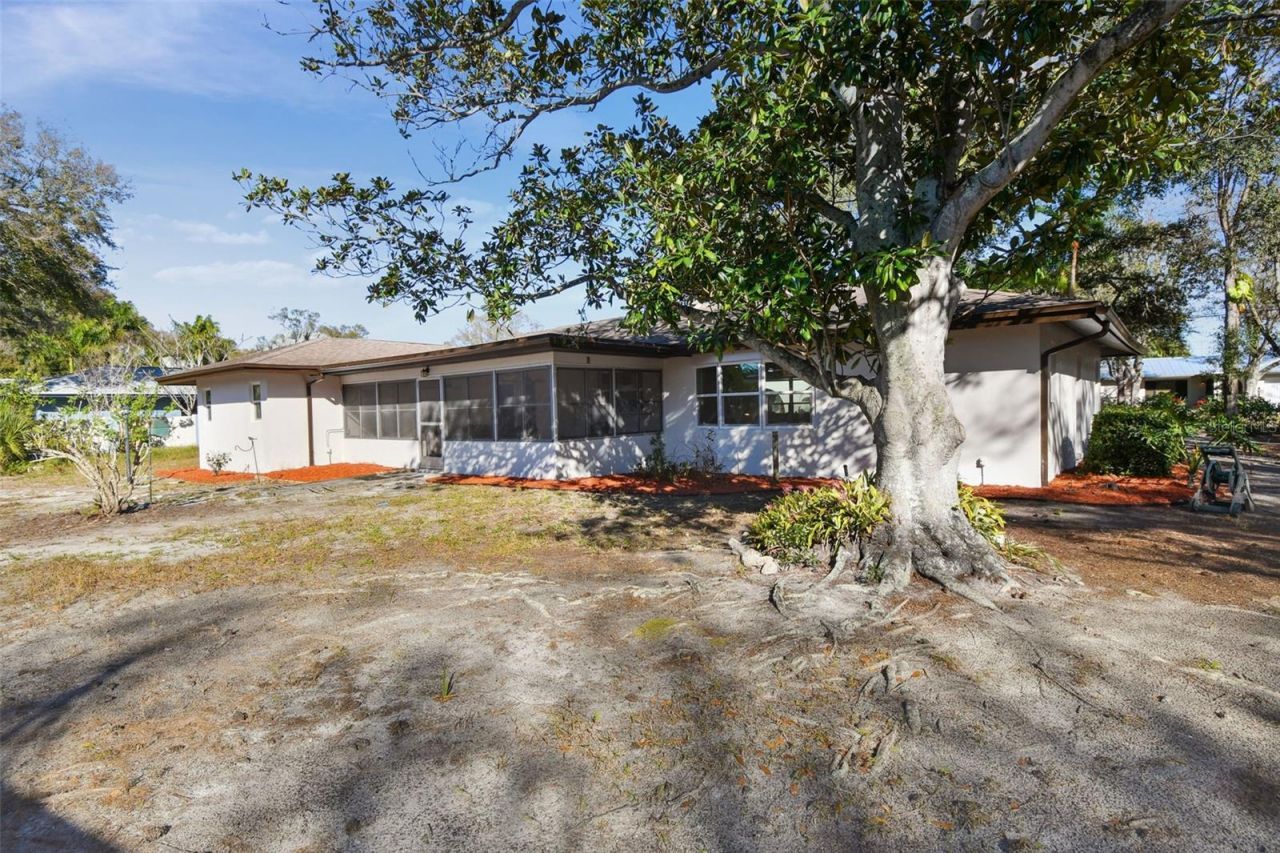 570 Casler Avenue, Clearwater, FL 33755 Photo