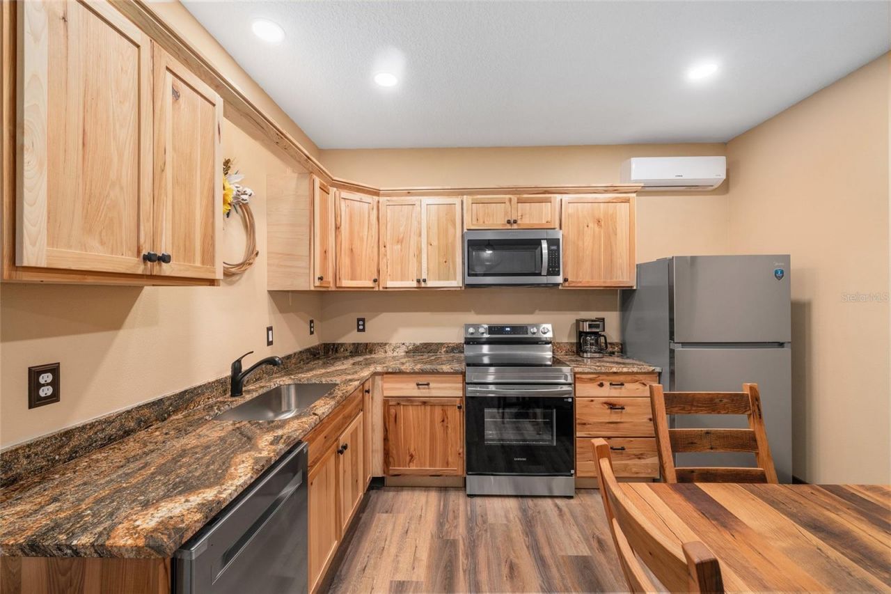 13869 S Hwy 475 , Summerfield, FL 34491 Photo