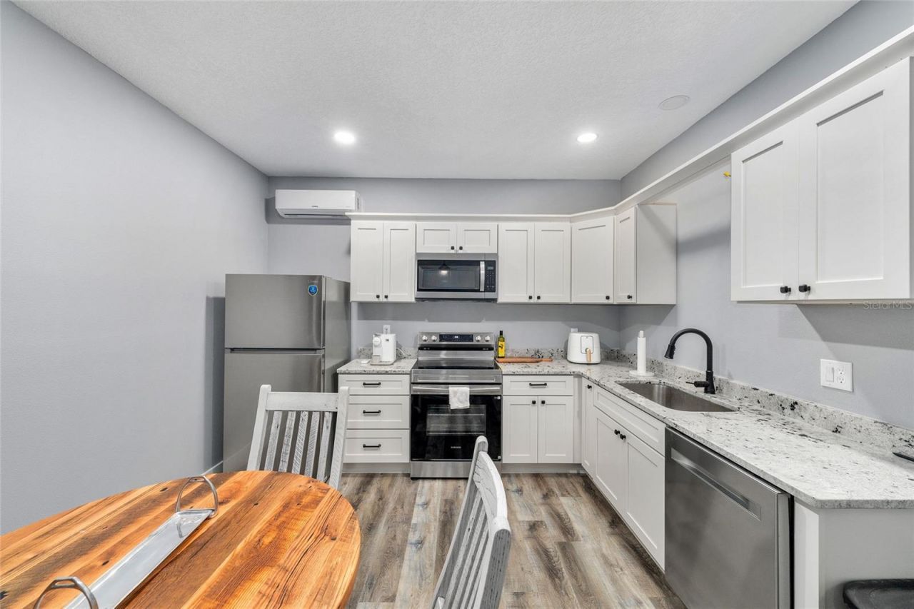 13869 S Hwy 475 , Summerfield, FL 34491 Photo