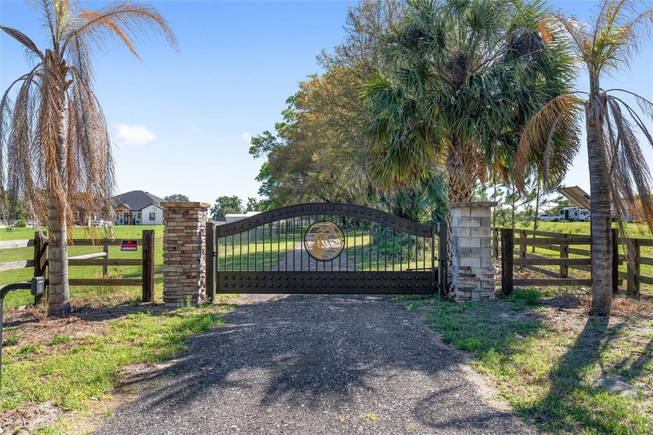 13869 S Hwy 475 , Summerfield, FL 34491 Photo