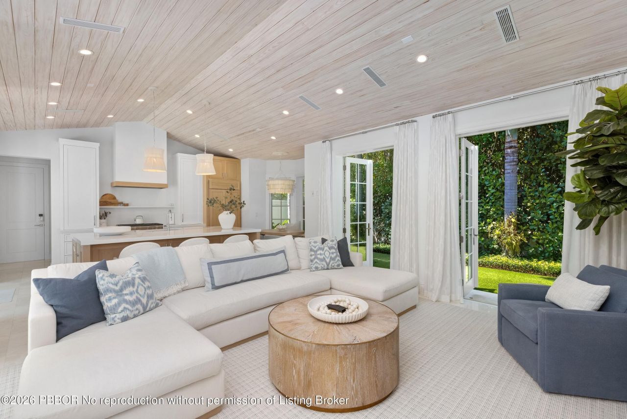 211 Ocean Terrace, Palm Beach, FL 33480 Photo