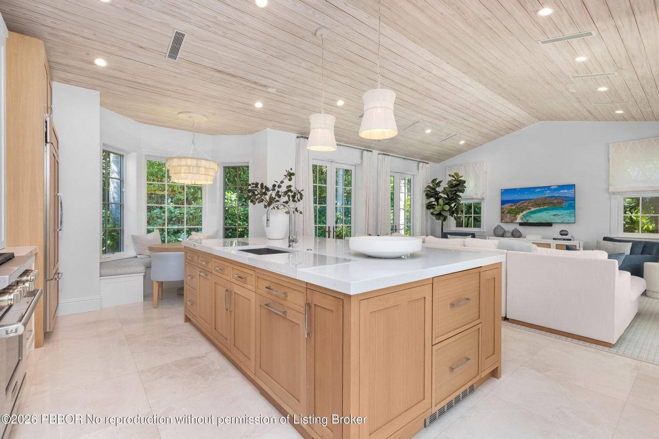 211 Ocean Terrace, Palm Beach, FL 33480 Photo