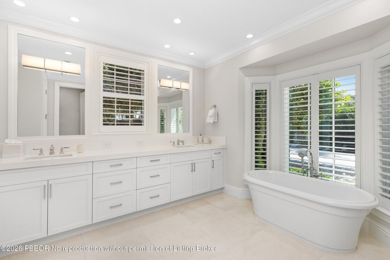 211 Ocean Terrace, Palm Beach, FL 33480 Photo