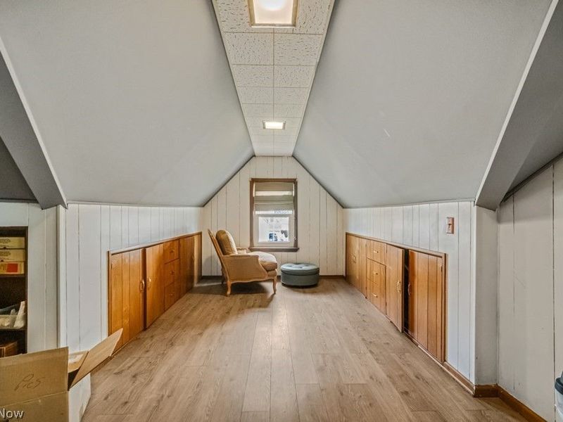 8023 Ivandale, Parma, OH 44129 Photo 11