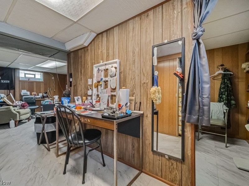 8023 Ivandale, Parma, OH 44129 Photo 22