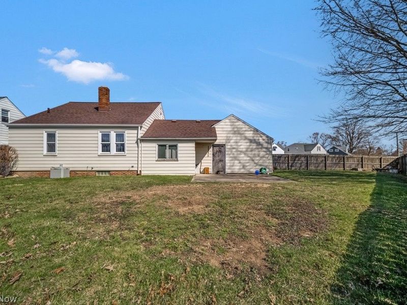 8023 Ivandale, Parma, OH 44129 Photo 29